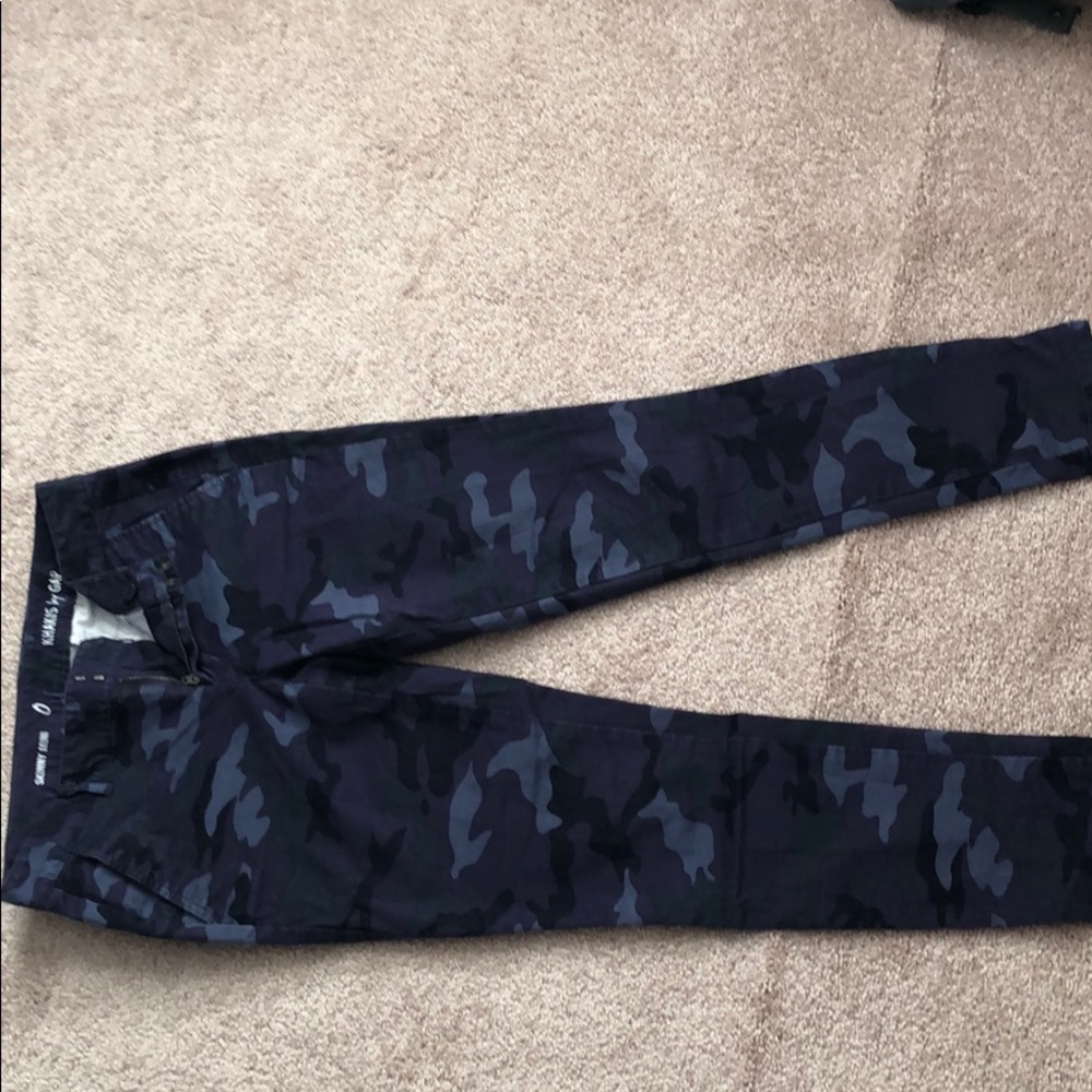 Skinny mini khakis.